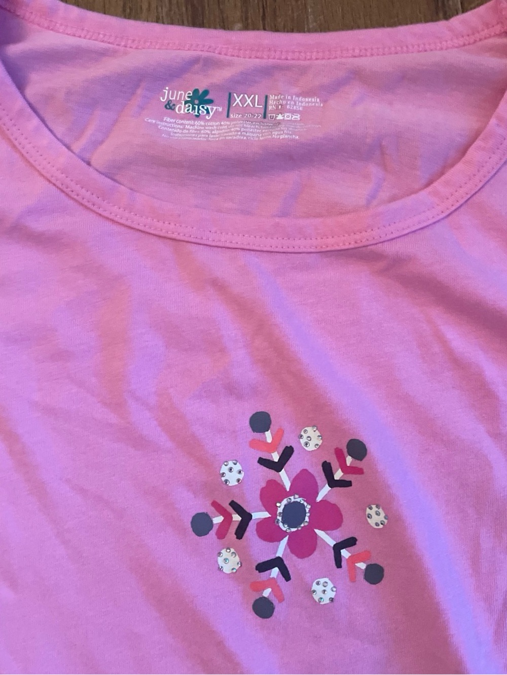 June & Daisy Pink Long Sleeve Floral Graphic Tee